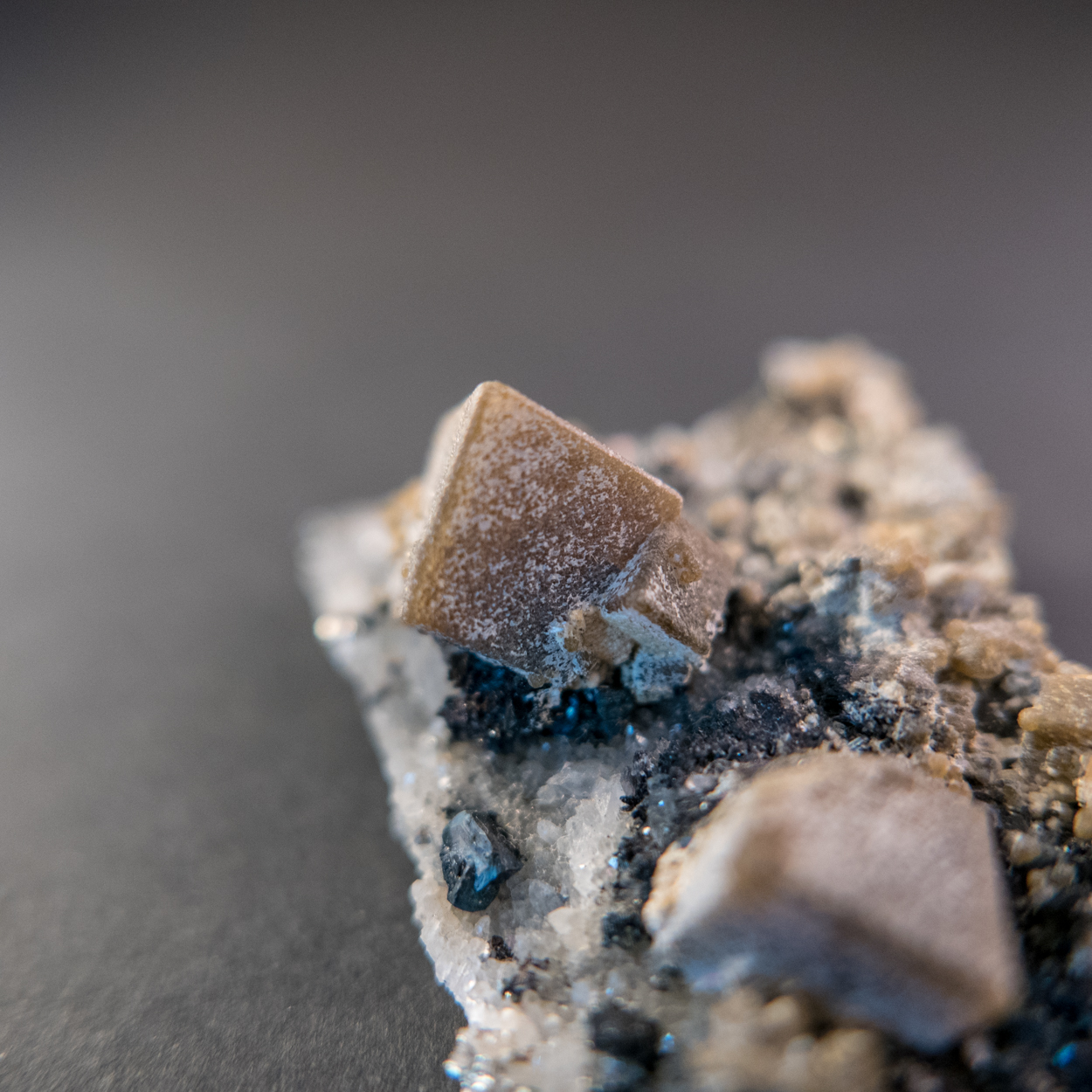 Siderite With Chalcopyrite