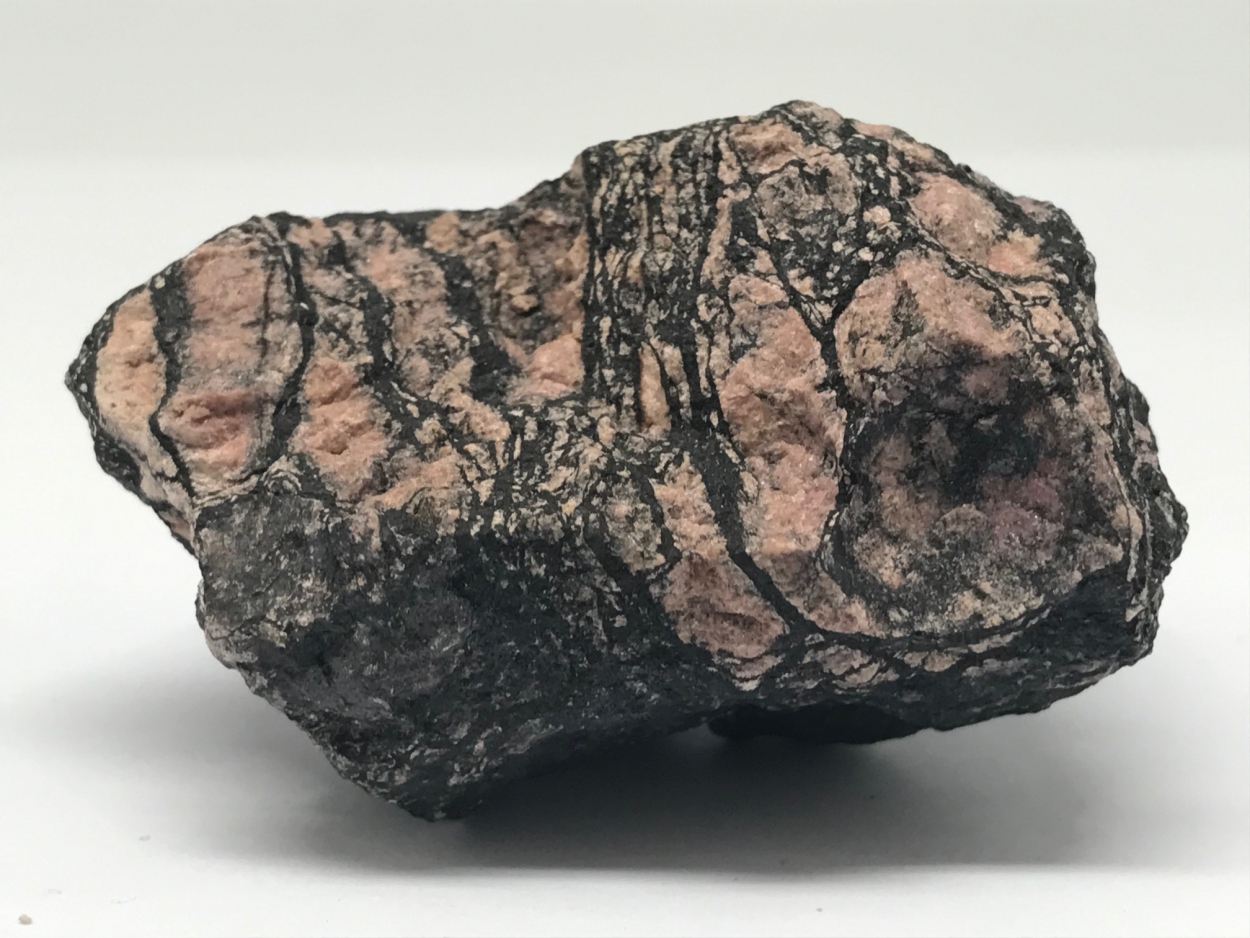 Pyroxmangite