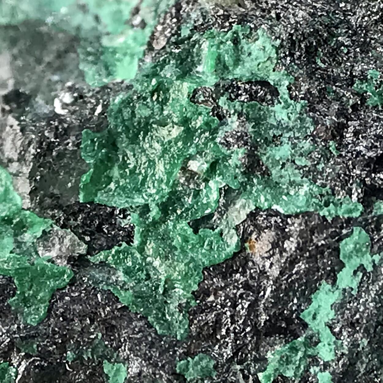 Genthelvite