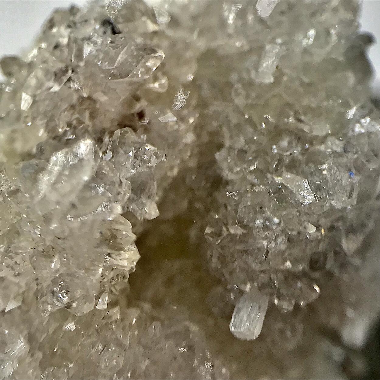 Fluorapophyllite-(K)