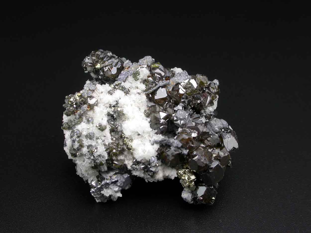 Sphalerite Var Cleiophane Galena & Pyrite On Quartz