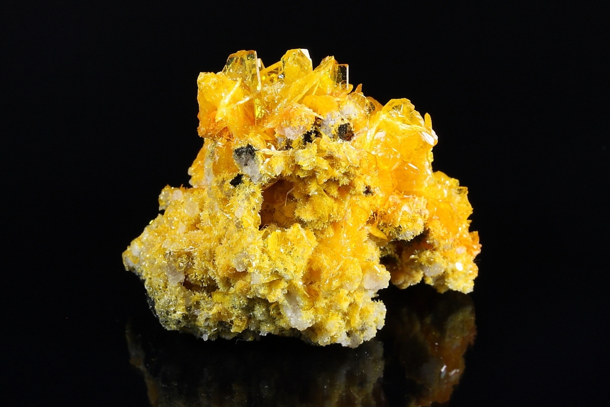 Wulfenite