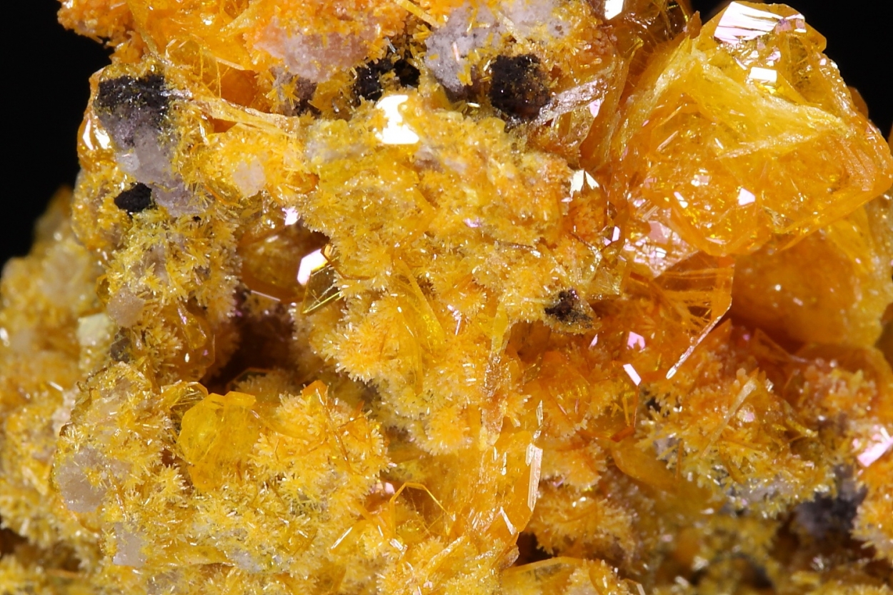 Wulfenite