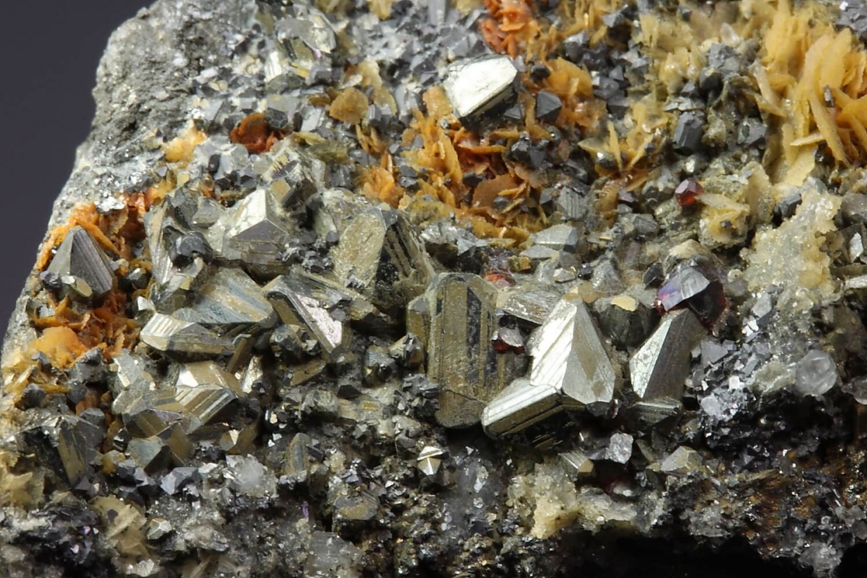 Tetrahedrite Sphalerite & Siderite