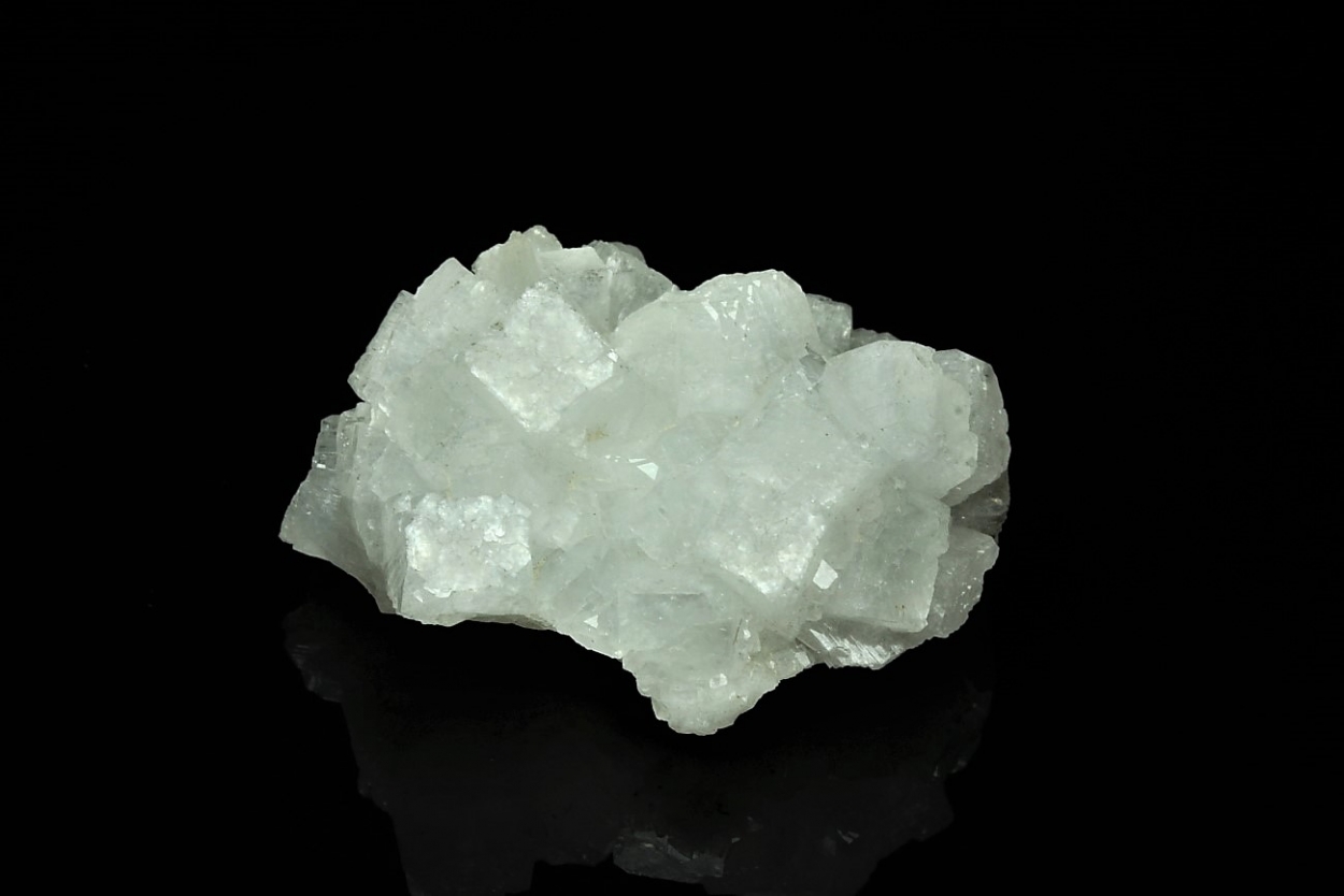 Fluorapophyllite-(K)