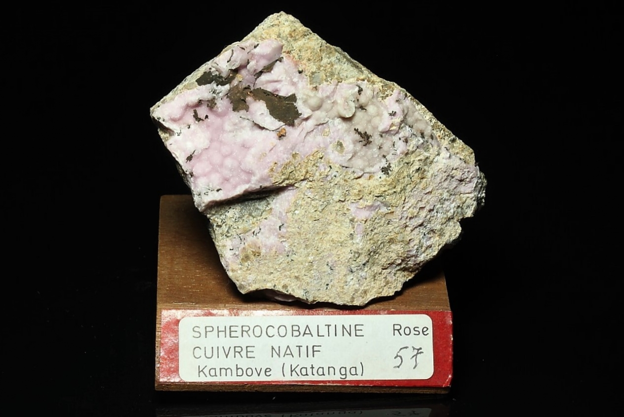 Copper On Cobaltoan Calcite