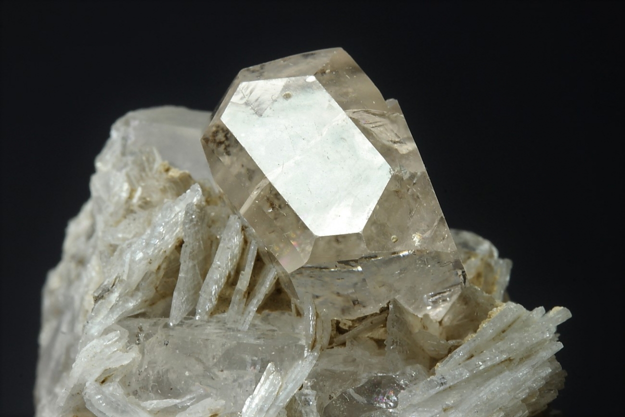 Topaz On Cleavelandite