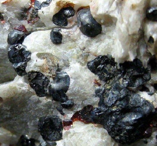 Willemite Franklinite Zincite & Calcite