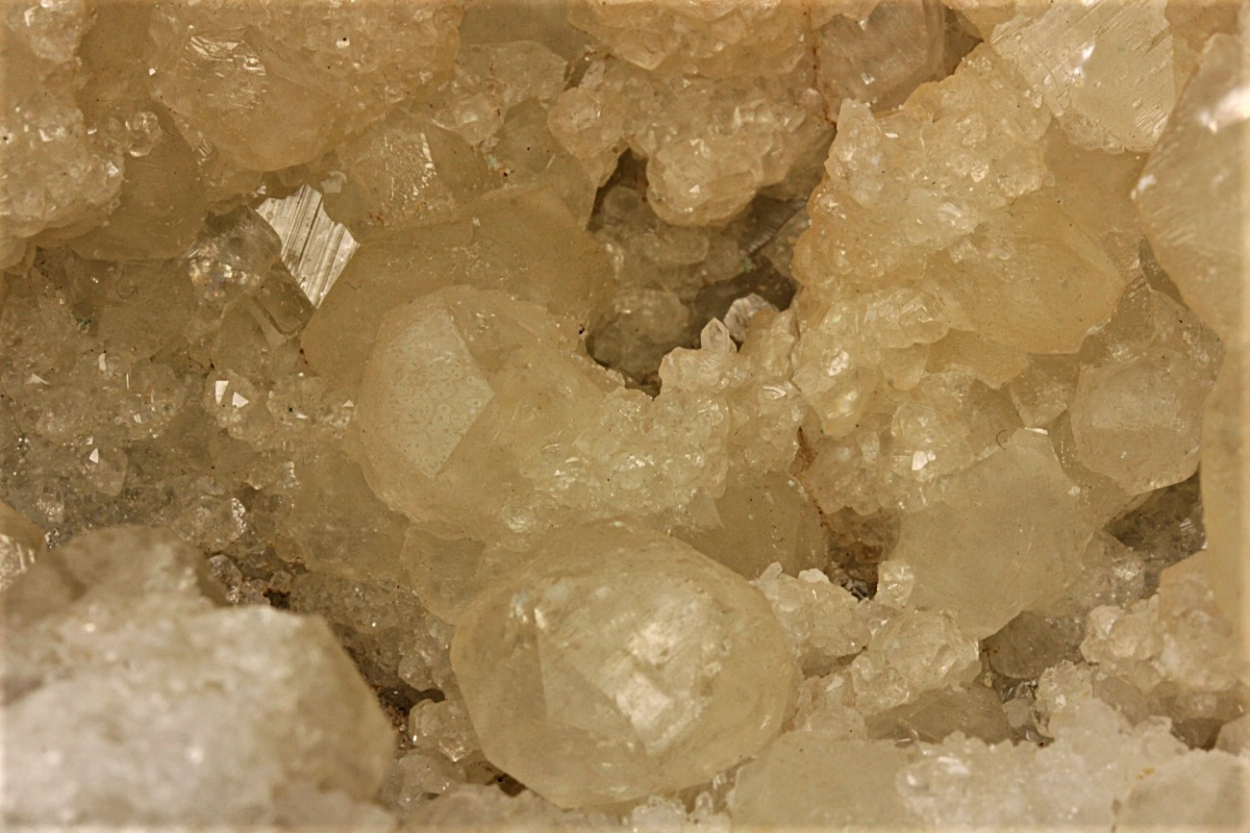 Calcite With Quartz