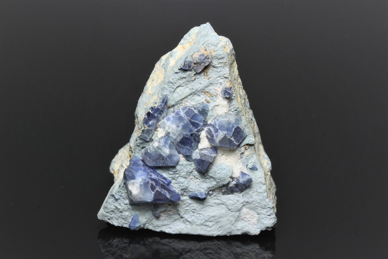 Benitoite