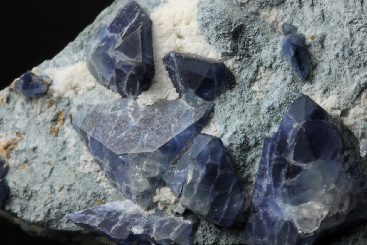 Benitoite