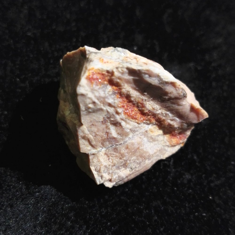 Tiragalloite