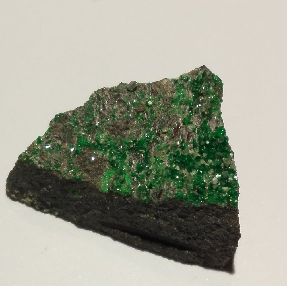 Shuiskite & Uvarovite