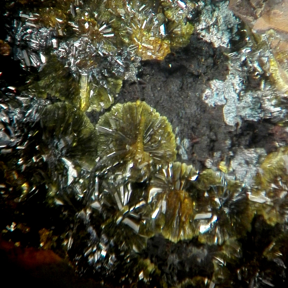 Cyrilovite