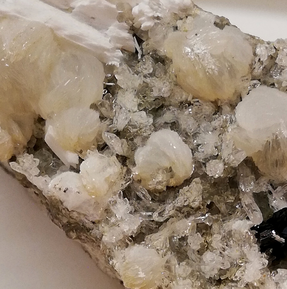 Babingtonite & Gyrolite