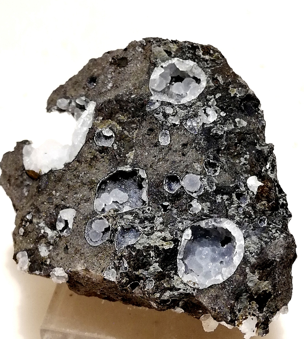 Thomsonite