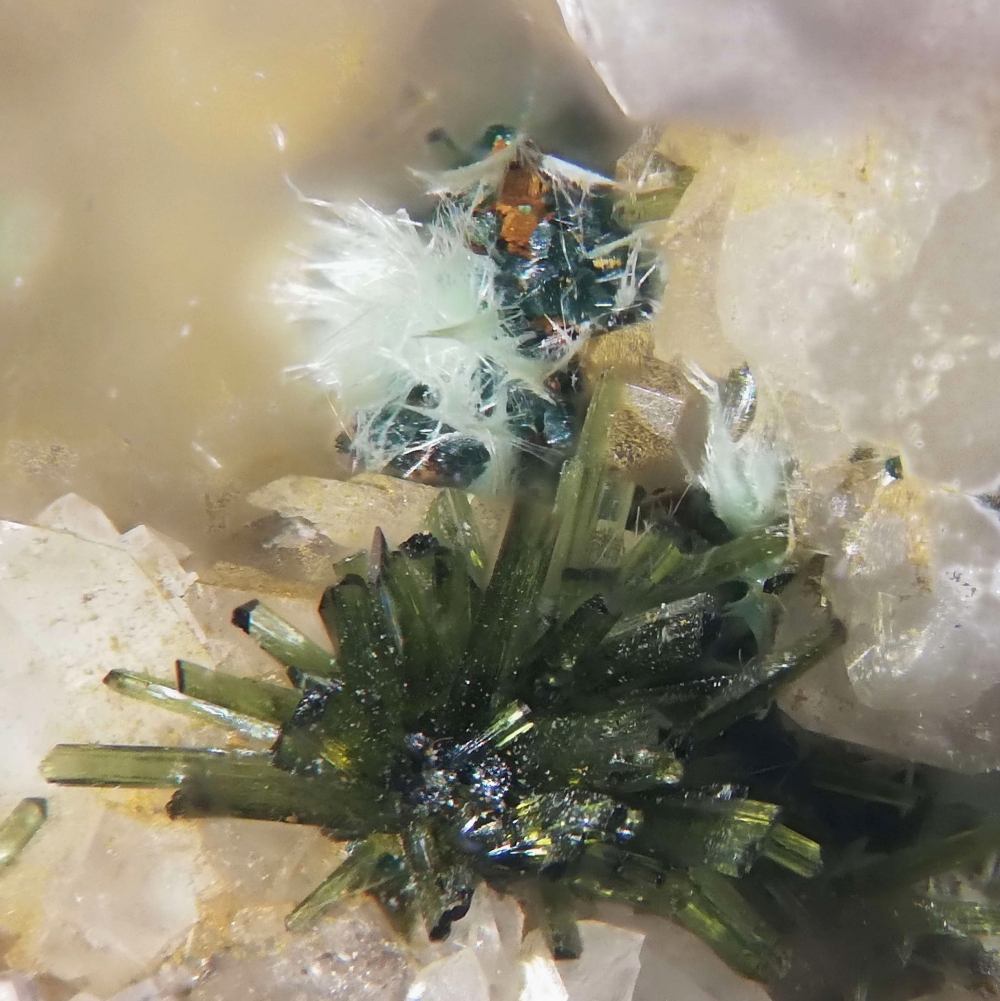 Olivenite & Agardite-(Ce)