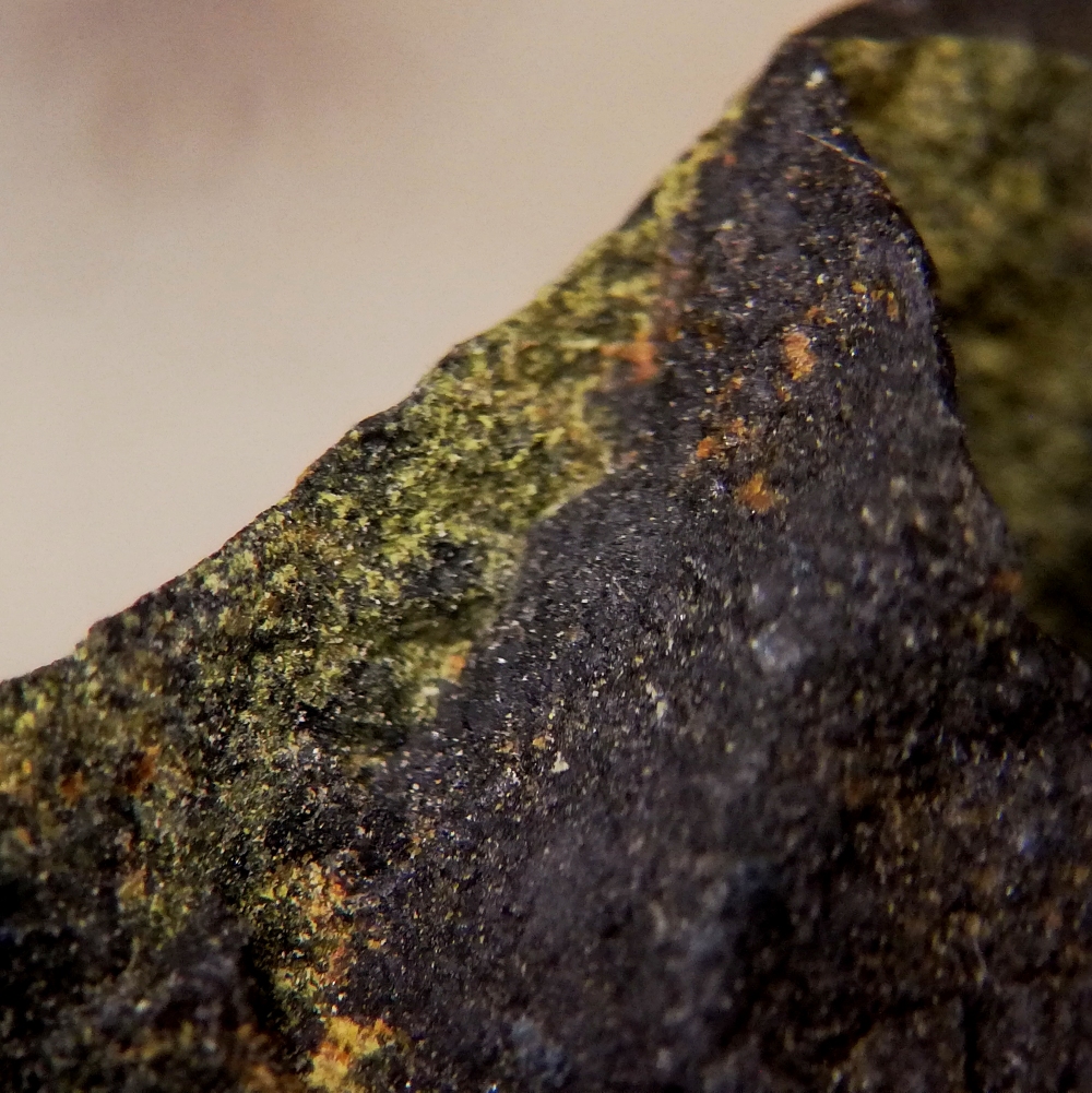 Uraninite & Gummite