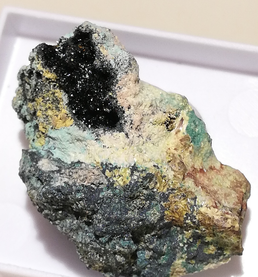 Vandenbrandeite & Baryte