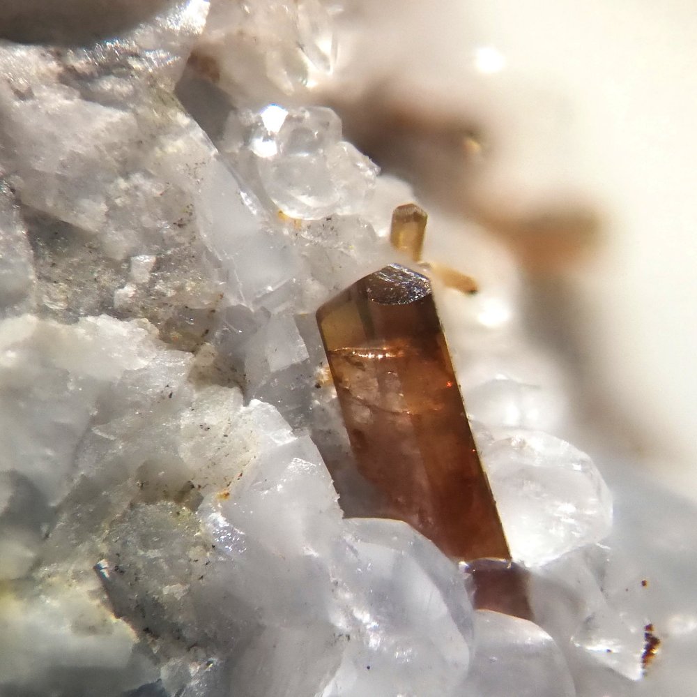 Allanite-(Ce)