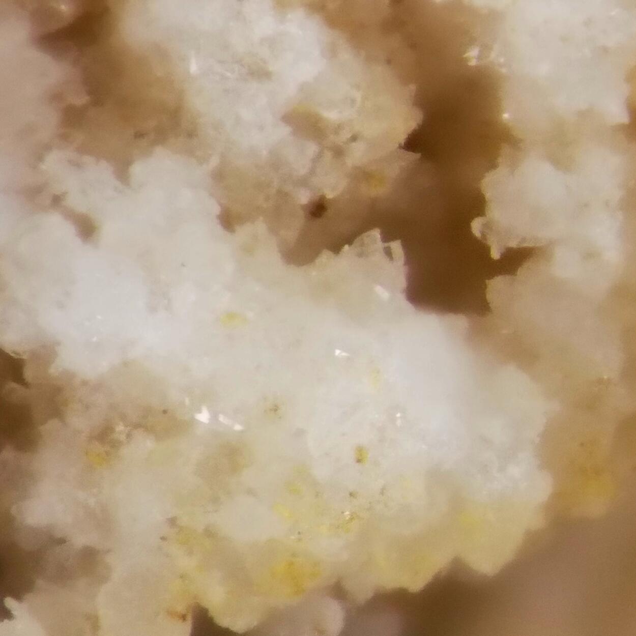 Huizingite-(Al)