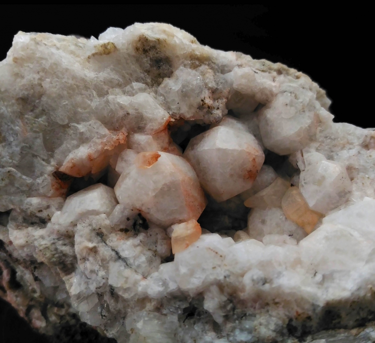 Analcime & Calcite