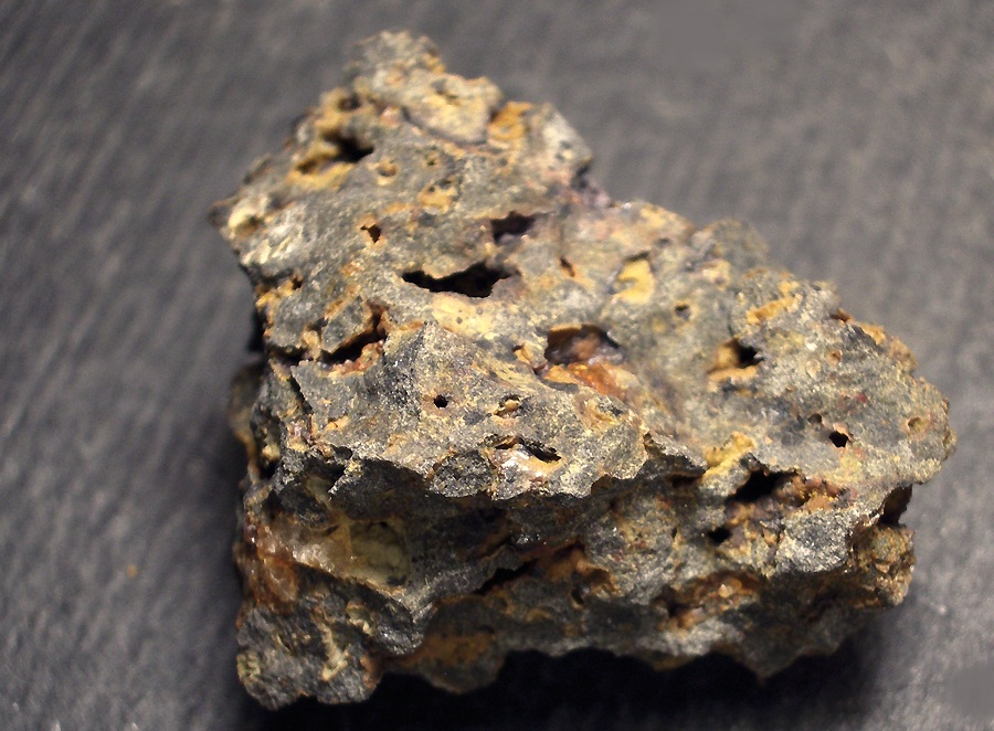 Paulingite