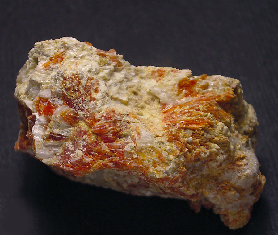 Apjohnite & Amarantite