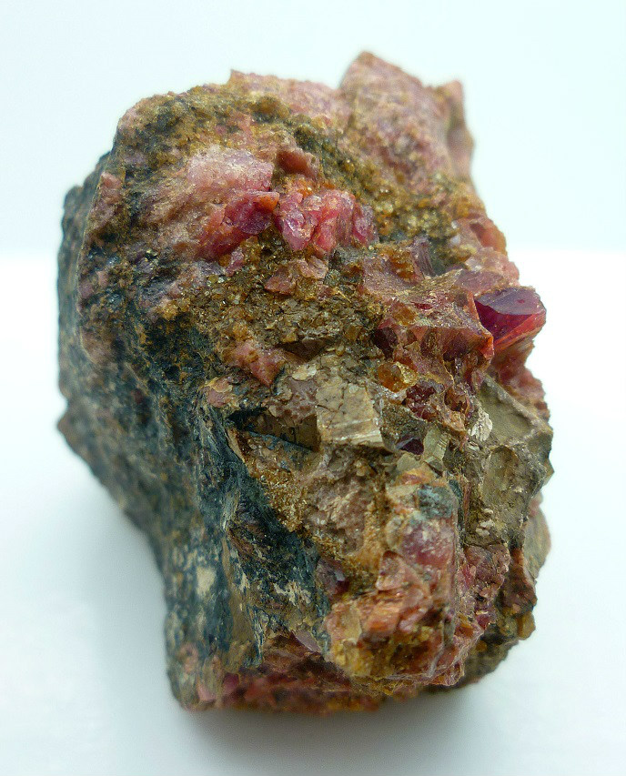 Pyroxmangite