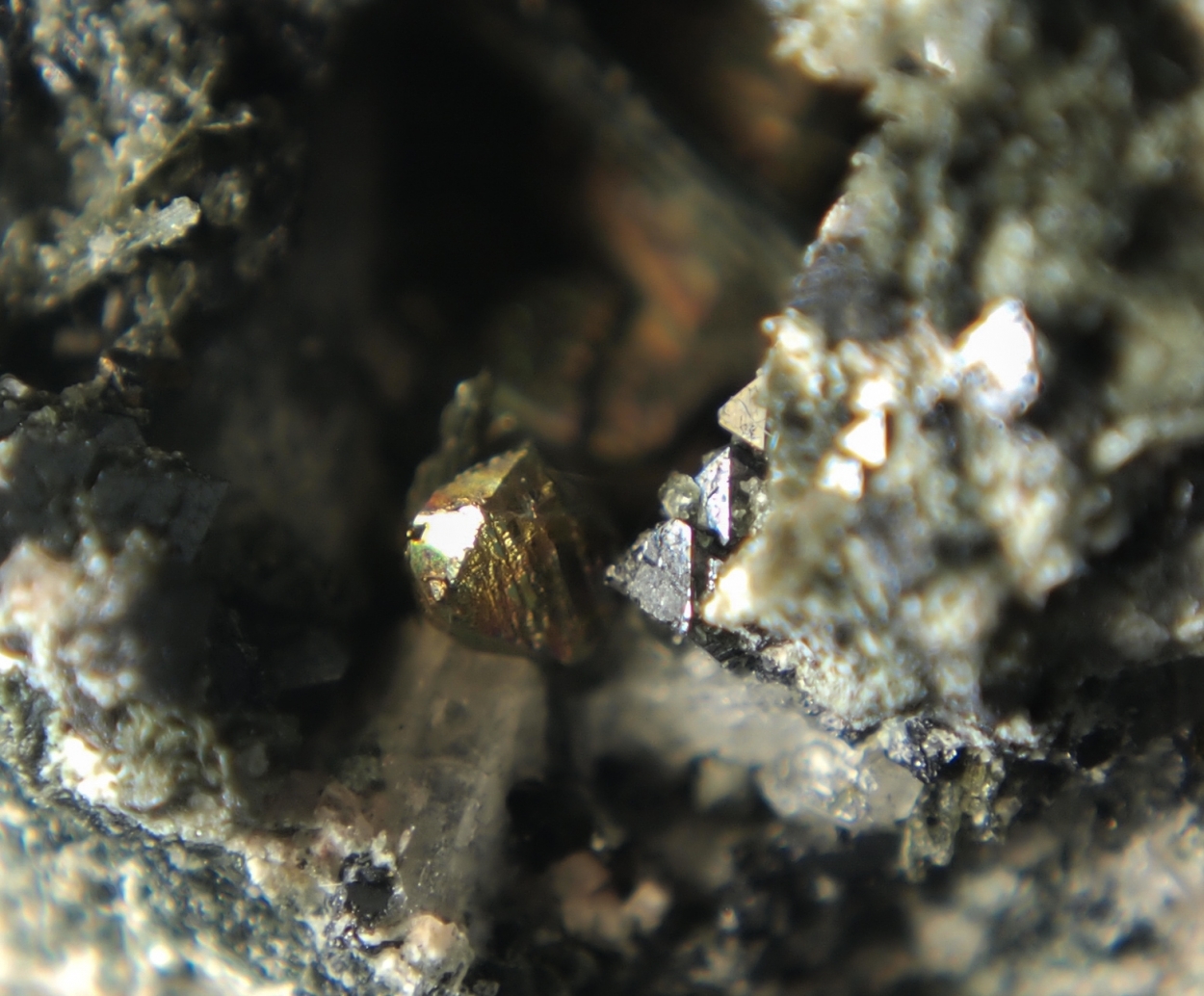Calcite Ferro-hornblende Pyrite & Ferro-actinolite
