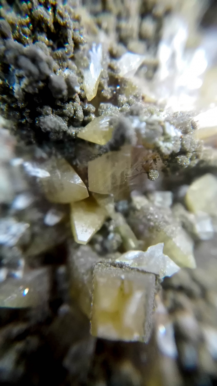 Wulfenite & Calcite