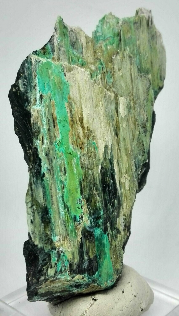 Antigorite & Malachite