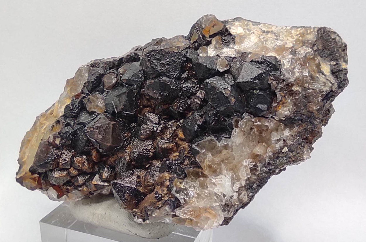 Quartz & Goethite