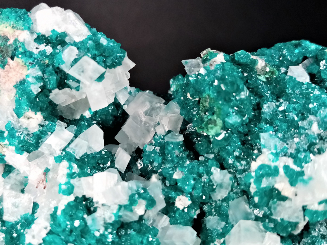 Dioptase & Calcite