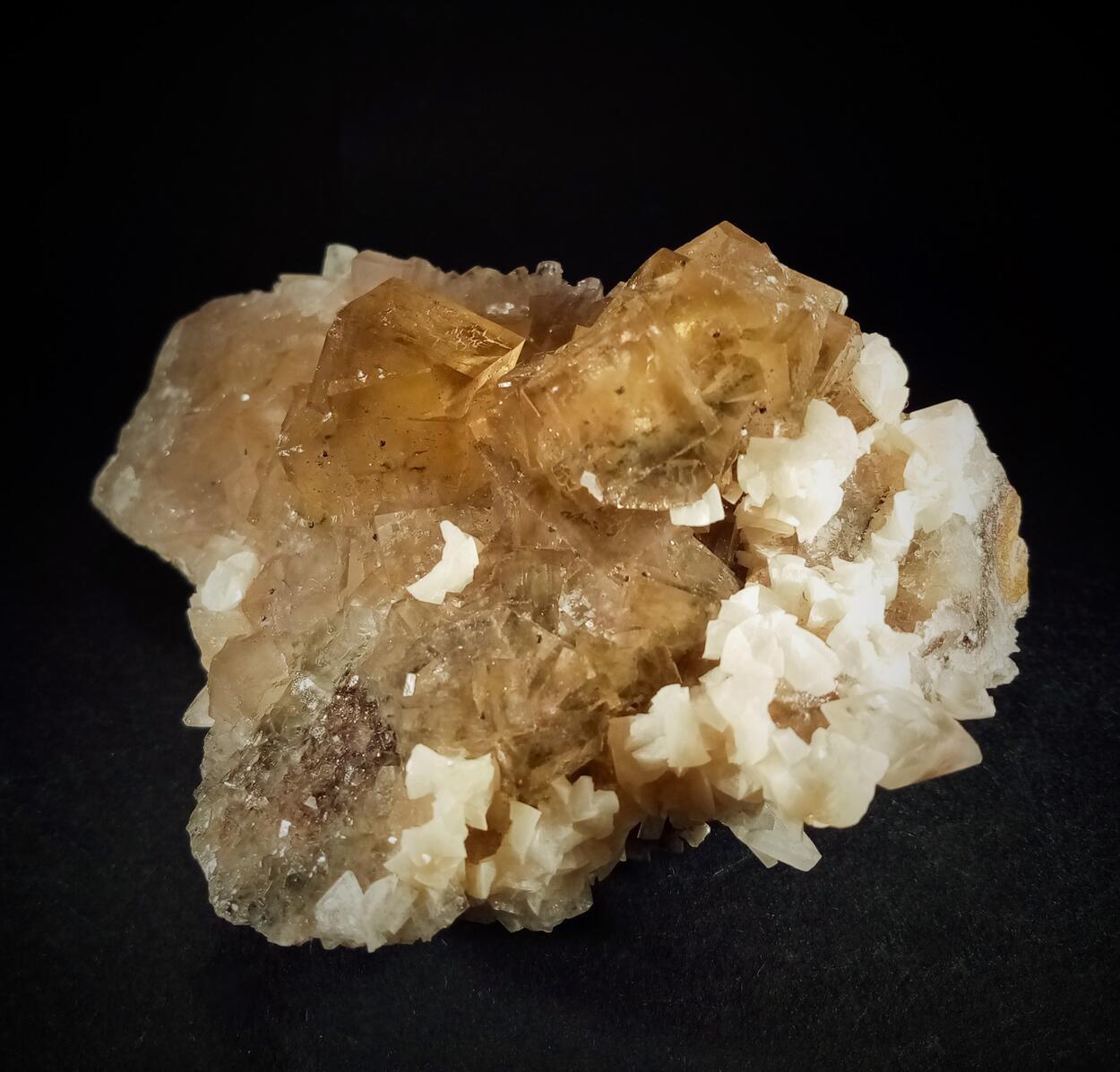 Fluorite & Dolomite & Baryte