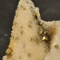 Quartz Psm Calcite & Pyrite