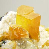 Wulfenite