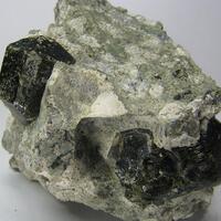 Wiluite & Achtaragdite