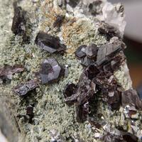 Axinite-(Fe)