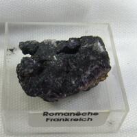 Romanèchite & Fluorite