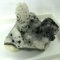Bournonite & Seligmannite & Pyrite & Quartz