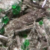 Shuiskite & Uvarovite