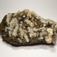 Chalcopyrite Quartz & Dolomite