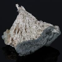 Yuksporite