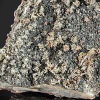 Endlichite On Descloizite