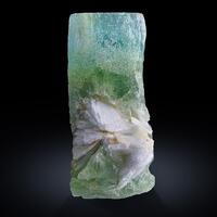 Aquamarine With Cleavelandite