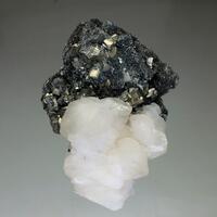 Arsenopyrite Pyrite & Manganoan Calcite