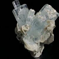 Aquamarine With Muscovite