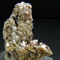 Kutnohorite On Calcite & Andradite