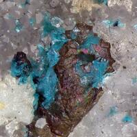 Mahnertite